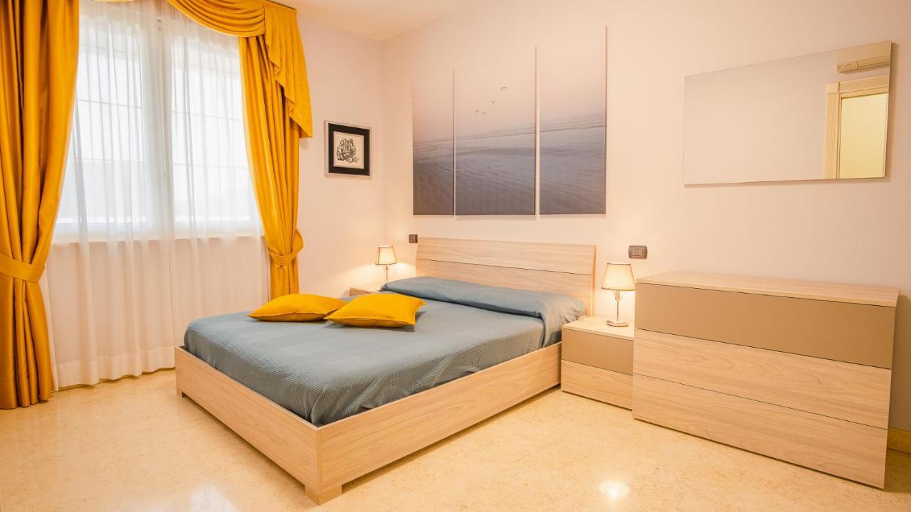 Relais Du Lac Loft - Italian Homing Desenzano del Garda Buitenkant foto