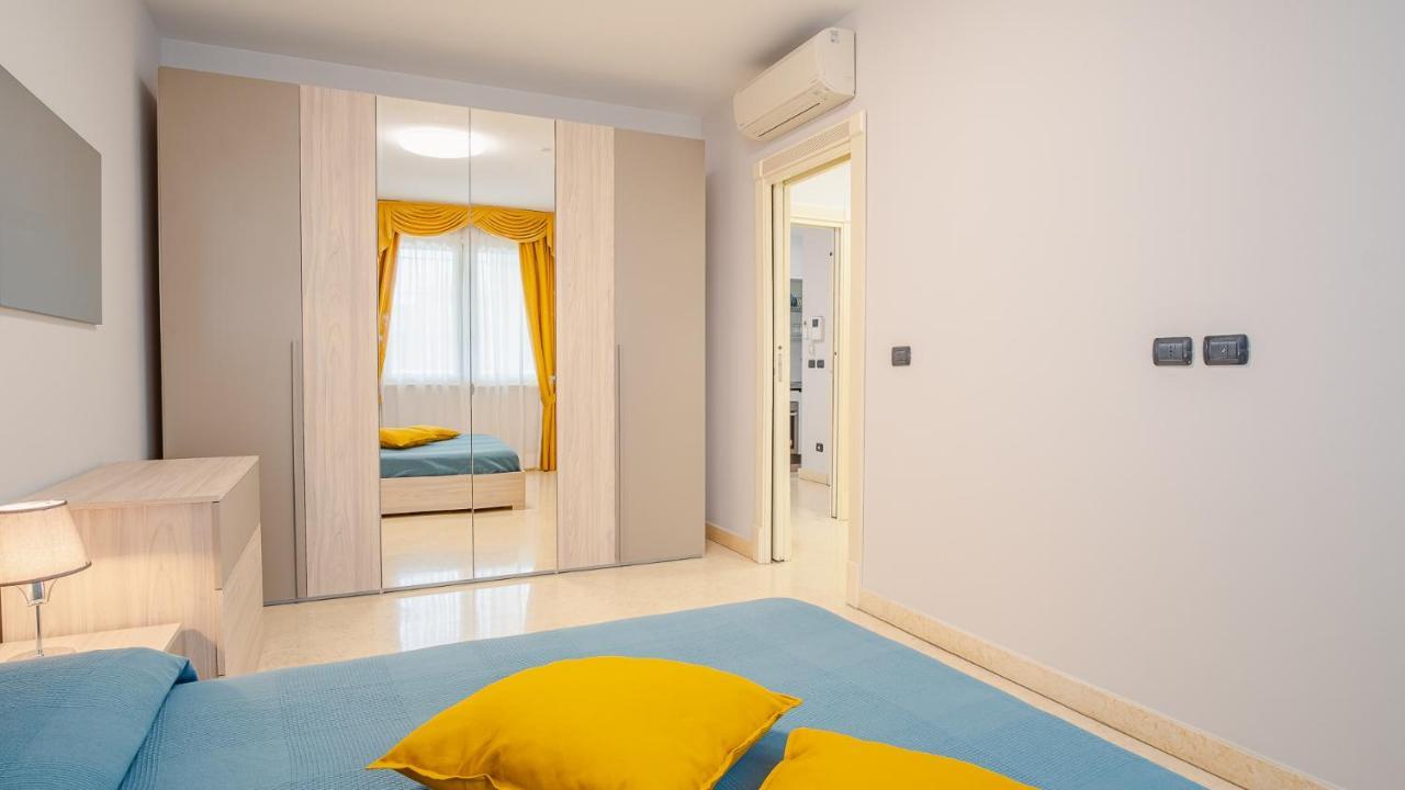 Relais Du Lac Loft - Italian Homing Desenzano del Garda Buitenkant foto